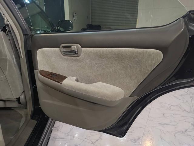 ローレル メダリスト　セレンシア　ＮＡＶＩエディション　新品車高調／新品１９インチホイール＆タイヤ／インナーブラックヘッドライト／全塗装／ローダウン／スモークテール／ナビ／ＥＴＣ／新品フルエアロ／（53枚目）