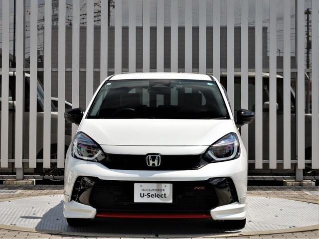 フィット ｅ：ＨＥＶＲＳ　純正９インチナビ・無限フルスポイラー（2枚目）