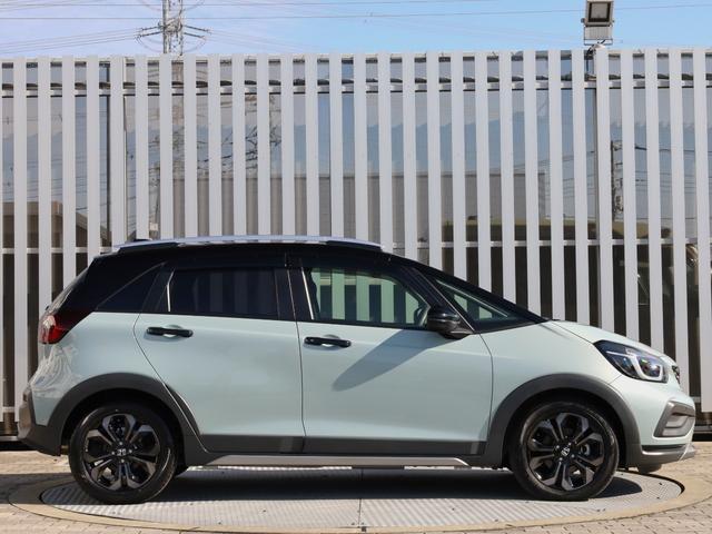 フィット クロスター　純正９インチナビ・ドラレコ前後・ＥＴＣ（4枚目）