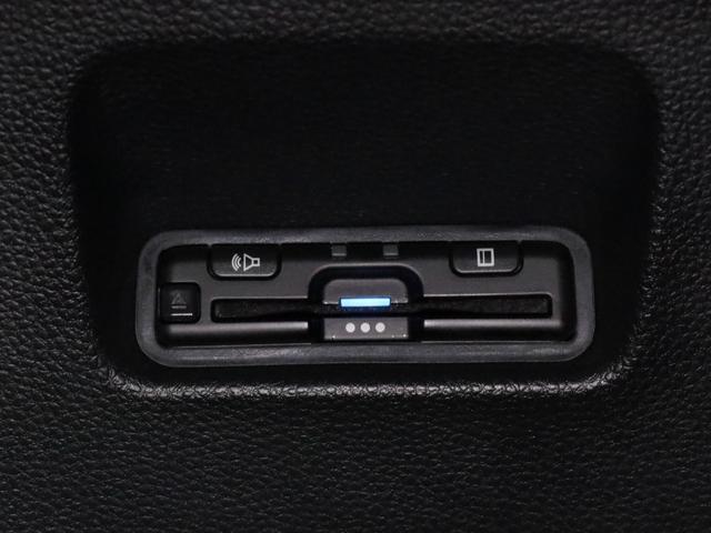 フィット クロスター　純正９インチナビ・ドラレコ前後・ＥＴＣ（19枚目）