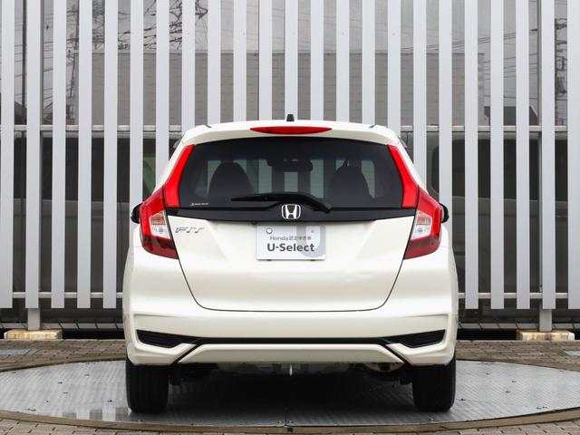 フィット １３Ｇ・Ｌホンダセンシング　純正７インチナビ・リアカメラ・ＥＴＣ（3枚目）