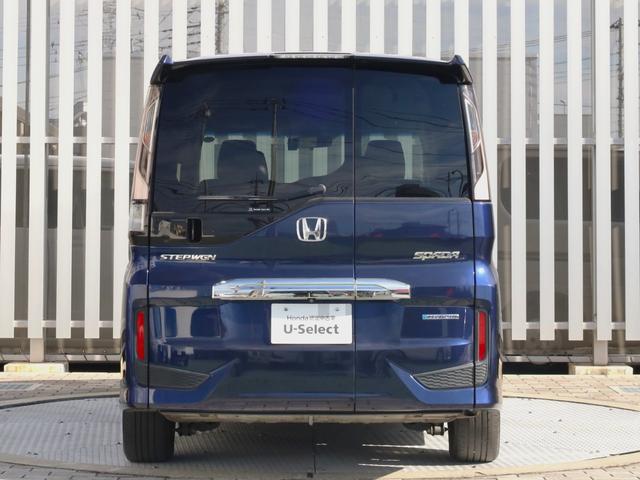 ステップワゴンスパーダ スパーダハイブリッドＧホンダセンシング　純正１０インチナビ・リアモニター・ＥＴＣ（3枚目）