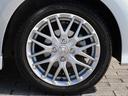 タイヤサイズは、１６５／５５Ｒ１５です。高品質でデザインにも優れている純正アルミホイールが装備され、スポーティーな雰囲気を演出しています。