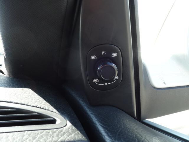 ベースグレード 社外ナビ 地デジフルセグ サイドモニター バックモニター Bluetooth ETC ドライブレコーダー レーダー探知機 ウッドステアリング ブラックレザーシート&ヒーター アルミ キーレス 記録簿(40枚目)