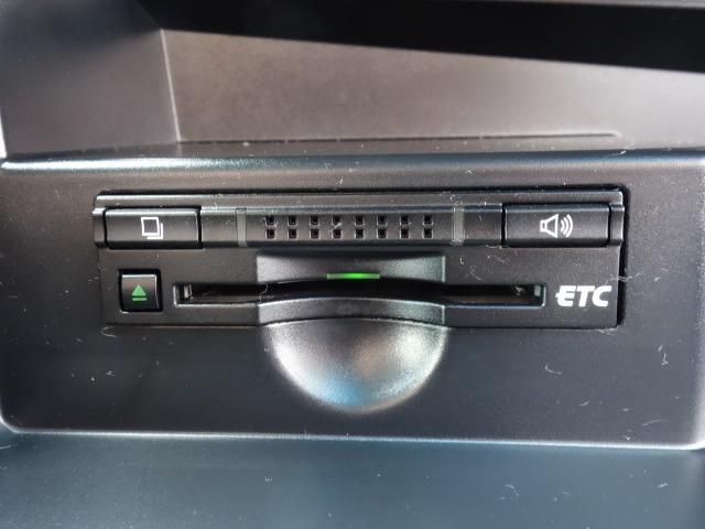 アエラス レザーパッケージ 4WD ブラックレザーシート パワーシート シートヒーター 8型ナビ フルセグ バックモニター Bluetooth パワーバックドア ビルトインETC スマートキーHID 記録簿 フリップダウンモニタ(37枚目)