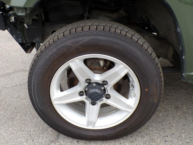 ジムニー ＸＣ　リフトアップ　社外マフラー　社外ステアリング　純正ステアリング有　デュアルセンサーブレーキサポート４ＷＤ　５速ＭＴ　社外フロントバンパー　社外シフトノブ　レトロシートカバー　ナビ　ＴＶ　ＢＴ　ドラレコ（74枚目）