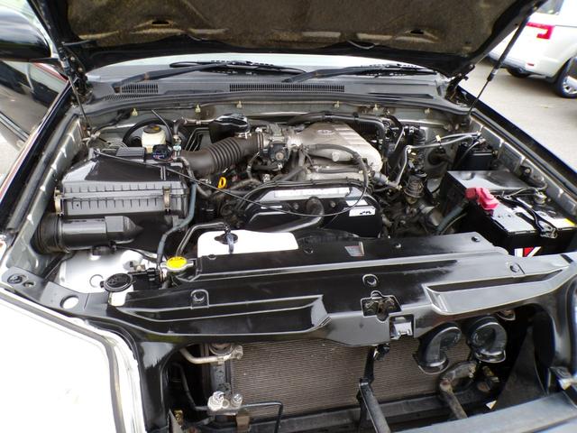 ハイラックスサーフ ＳＳＲ－Ｘ　ユーザー買取車　リフトアップ　タイミングベルト交換済　社外アルミ＆ＢＦグッドリッチオールテレーンタイヤ　ナビ　地デジフルセグ　Ｂｌｕｅｔｏｏｔｈ　バックカメラ　ＥＴＣ　キーレス　下回りサビ少　４ＷＤ（16枚目）