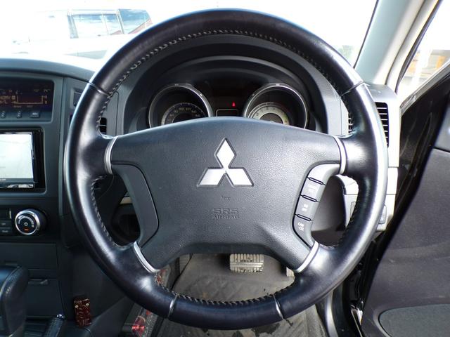 パジェロ ロング　エクシード　ブラックレザーシート　オバフェン　シートヒーター　ナビ　地デジフルセグ　Ｂｌｕｅｔｏｏｔｈ　バックカメラ　社外アルミ　社外スピーカー　３６０度ドライブレコーダー　ＥＴＣ　クルーズコントロール　キーレス（24枚目）