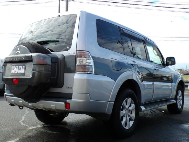 パジェロ ロング　エクシード　ナビ　地デジフルセグ　Ｂｌｕｅｔｏｏｔｈ　バックカメラ　ＥＴＣ　シートヒーター　ドライブレコーダー　クルーズコントロール　フォグランプ　ディスチャージドランプ　サイドステップ　純正アルミ　３列目シート（13枚目）