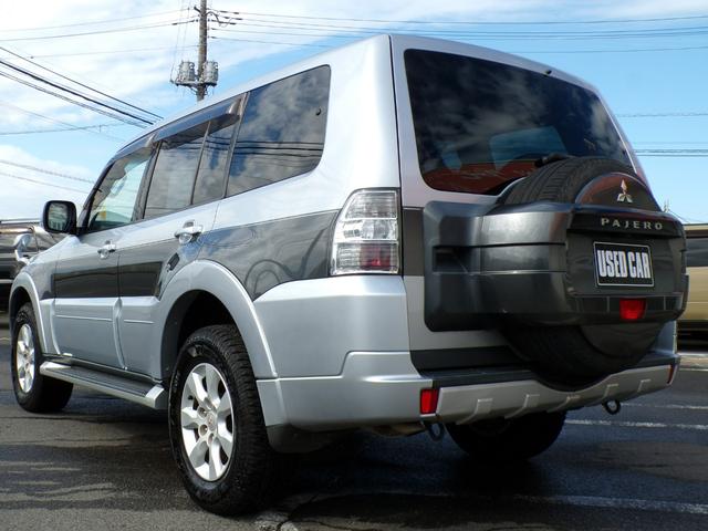 パジェロ ロング　エクシード　ナビ　地デジフルセグ　Ｂｌｕｅｔｏｏｔｈ　バックカメラ　ＥＴＣ　シートヒーター　ドライブレコーダー　クルーズコントロール　フォグランプ　ディスチャージドランプ　サイドステップ　純正アルミ　３列目シート（14枚目）