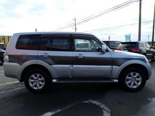 パジェロ ロング　エクシード　ナビ　地デジフルセグ　Ｂｌｕｅｔｏｏｔｈ　バックカメラ　ＥＴＣ　シートヒーター　ドライブレコーダー　クルーズコントロール　フォグランプ　ディスチャージドランプ　サイドステップ　純正アルミ　３列目シート（33枚目）