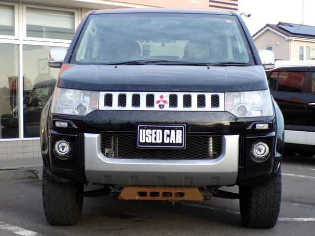 デリカＤ：５ シャモニー　オバフェン　ボディリフト　マフラー　社外アルミ　ＡＴタイヤ　ヒッチメンバー　両側パワースライドドア　ナビ　地デジ　バックカメラ　後席フリップダウンモニター　スペアキー（2枚目）