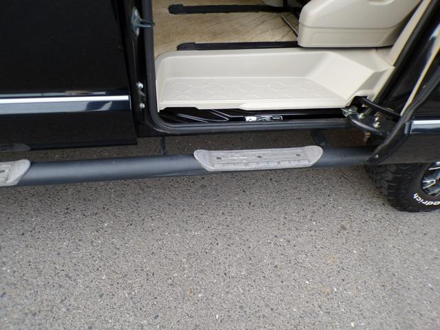 デリカＤ：５ シャモニー　オバフェン　ボディリフト　マフラー　社外アルミ　ＡＴタイヤ　ヒッチメンバー　両側パワースライドドア　ナビ　地デジ　バックカメラ　後席フリップダウンモニター　スペアキー（13枚目）