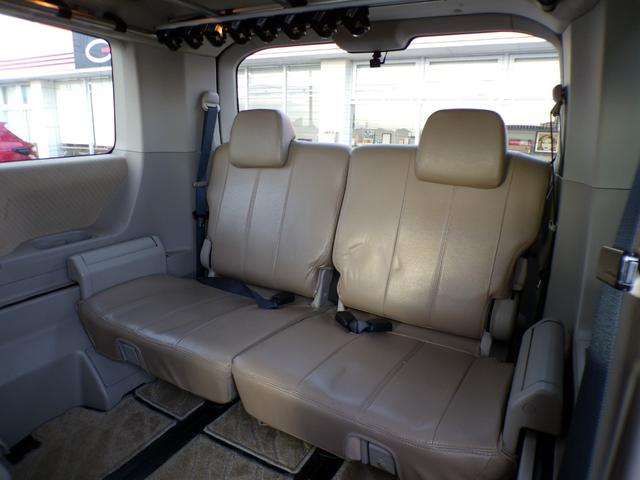 デリカＤ：５ シャモニー　オバフェン　ボディリフト　マフラー　社外アルミ　ＡＴタイヤ　ヒッチメンバー　両側パワースライドドア　ナビ　地デジ　バックカメラ　後席フリップダウンモニター　スペアキー（25枚目）