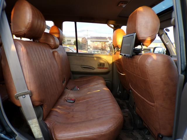 ランドクルーザープラド ＴＸリミテッド　丸目ヘッドライト　社外アルミ　ＳＡＸＯＮマフラー　サンルーフ　ＫＥＮＷＯＯＤナビ　地デジ　ＤＶＤ　後席用モニター（22枚目）