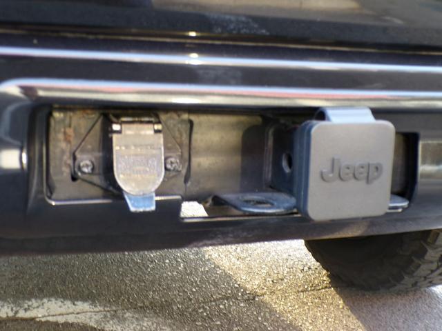 ジープ・グランドチェロキー リミテッド　黒革　サンルーフ　ＢＡＴＴＬＥＺマフラー　ヒッチメンバー＆キャリアカーゴ　パワーバックドア　バックカメラ　スマートキー　　　　プッシュスタート　ＥＴＣ　　スペアキー有　記録簿（14枚目）