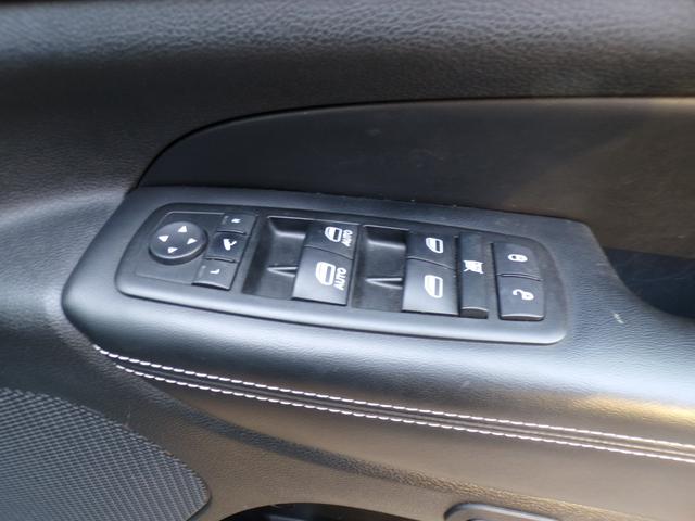 ジープ・グランドチェロキー リミテッド　黒革　サンルーフ　ＢＡＴＴＬＥＺマフラー　ヒッチメンバー＆キャリアカーゴ　パワーバックドア　バックカメラ　スマートキー　　　　プッシュスタート　ＥＴＣ　　スペアキー有　記録簿（26枚目）