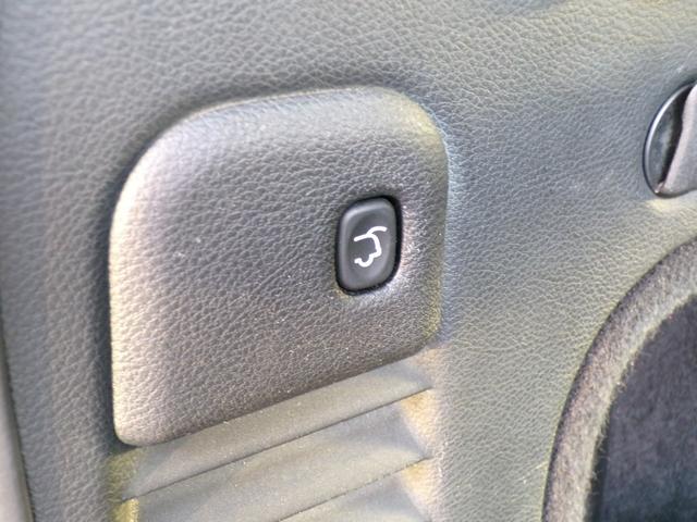 ジープ・グランドチェロキー リミテッド　黒革　サンルーフ　ＢＡＴＴＬＥＺマフラー　ヒッチメンバー＆キャリアカーゴ　パワーバックドア　バックカメラ　スマートキー　　　　プッシュスタート　ＥＴＣ　　スペアキー有　記録簿（27枚目）