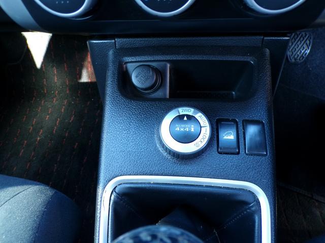 エクストレイル ２０ＧＴ　エクストリーマーＸ　６速ＭＴ　ルーフラック　ナビ　ＴＶ　ＤＶＤ　Ｂｌｕｅｔｏｏｔｈ　バックカメラ　インテリジェントキー　ＥＴＣ　クルーズコントロール　ＨＩＤ　純正１８インチアルミ（38枚目）