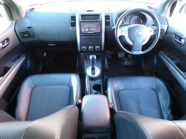 エクストレイル ２０Ｘｔｔ　ナビ　地デジ　フルセグ　Ｂｌｕｅｔｏｏｔｈ　ビルトインＥＴＣ　ディスチャージドランプ　ＵＳＢ　ＨＤＭＩ　クルーズコントロール　純正アルミ　後席アルパインモニター　カプロンシート　シートヒーター　記録簿（10枚目）