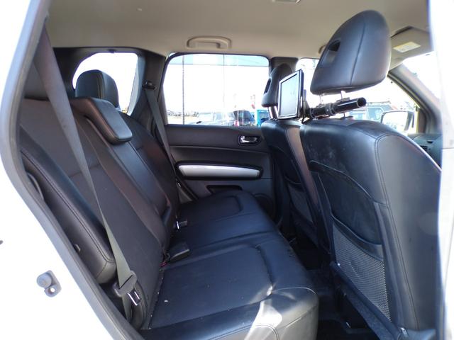 エクストレイル ２０Ｘｔｔ　ナビ　地デジ　フルセグ　Ｂｌｕｅｔｏｏｔｈ　ビルトインＥＴＣ　ディスチャージドランプ　ＵＳＢ　ＨＤＭＩ　クルーズコントロール　純正アルミ　後席アルパインモニター　カプロンシート　シートヒーター　記録簿（20枚目）