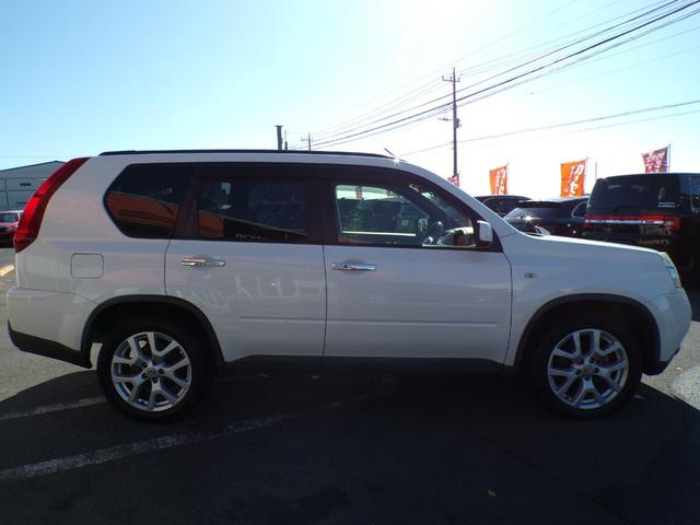 エクストレイル ２０Ｘｔｔ　ナビ　地デジ　フルセグ　Ｂｌｕｅｔｏｏｔｈ　ビルトインＥＴＣ　ディスチャージドランプ　ＵＳＢ　ＨＤＭＩ　クルーズコントロール　純正アルミ　後席アルパインモニター　カプロンシート　シートヒーター　記録簿（34枚目）