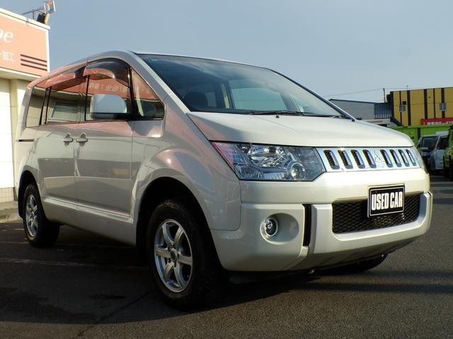 デリカＤ：５ Ｇ　パワーパッケージ　ナビ　地デジ　バックカメラ　ビルトインＥＴＣ　スマートキー　スペアキー　ディスチャージドランプ　フォグランプ　社外アルミ　クルーズコントロール　オールホワイトパール　８人乗り　両側パワースライドドア（11枚目）