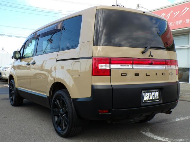 デリカＤ：５ Ｄ　パワーパッケージ　ナビ　フルセグ　Ｂｌｕｅｔｏｏｔｈ　ビルトインＥＴＣ　クルーズコントロール　ディスチャージドランプ　スマートキー　バンパープロテクター　シートヒーター　ベージュ＆ブラック塗装　４ＷＤ　両側パワスラ（14枚目）