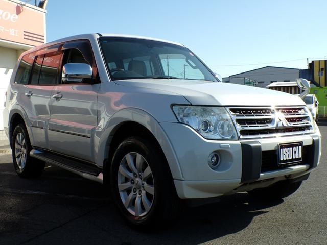 パジェロ ロング　スーパーエクシード　タイミングベルト交換済　本革シート　パワーシート　シートヒーター　ロックフォードプレミアムサウンドシステム　クルーズコントロール　ナビ　Ｂｌｕｅｔｏｏｔｈ　バックカメラ　キーレス　ＥＴＣ　ＡＣ１００Ｖ（11枚目）