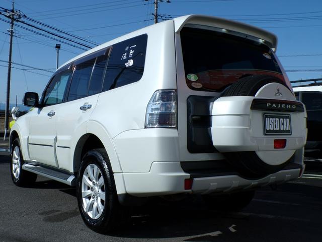 パジェロ ロング　スーパーエクシード　タイミングベルト交換済　本革シート　パワーシート　シートヒーター　ロックフォードプレミアムサウンドシステム　クルーズコントロール　ナビ　Ｂｌｕｅｔｏｏｔｈ　バックカメラ　キーレス　ＥＴＣ　ＡＣ１００Ｖ（14枚目）