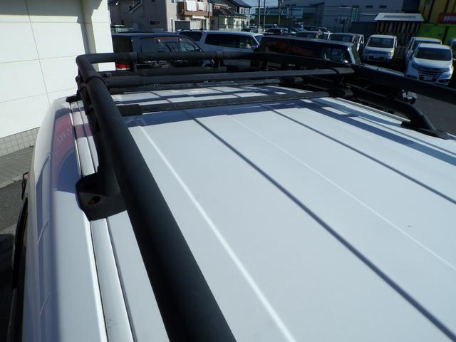 FJクルーザー カラーパッケージ リフトアップ 社外アルミ リアラダー ルーフラック ナビ 地デジ Bluetooth コーナーセンサー バックカメラ クルーズコントロール ETC ステアリングスイッチ キーレス サイドステップ4WD(19枚目)