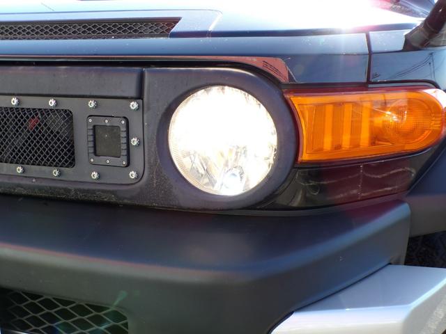 FJクルーザー カラーパッケージ リフトアップ 社外アルミ リアラダー ルーフラック ナビ 地デジ Bluetooth コーナーセンサー バックカメラ クルーズコントロール ETC ステアリングスイッチ キーレス サイドステップ4WD(75枚目)