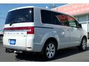Ｄ　パワーパッケージ　社外ナビ　Ｂｌｕｅｔｏｏｔｈ　バックモニター　フリップダウンモニター　４ＷＤ　シートヒーター　ビルトインＥＴＣ　ヒッチメンバー　ディスチャージドランプ　フォグランプ　純正アルミ　スマートキー　記録簿（12枚目）
