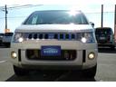 Ｄ　パワーパッケージ　社外ナビ　Ｂｌｕｅｔｏｏｔｈ　バックモニター　フリップダウンモニター　４ＷＤ　シートヒーター　ビルトインＥＴＣ　ヒッチメンバー　ディスチャージドランプ　フォグランプ　純正アルミ　スマートキー　記録簿（13枚目）