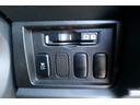 Ｄ　パワーパッケージ　社外ナビ　Ｂｌｕｅｔｏｏｔｈ　バックモニター　フリップダウンモニター　４ＷＤ　シートヒーター　ビルトインＥＴＣ　ヒッチメンバー　ディスチャージドランプ　フォグランプ　純正アルミ　スマートキー　記録簿（24枚目）