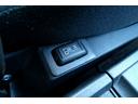 Ｄ　パワーパッケージ　社外ナビ　Ｂｌｕｅｔｏｏｔｈ　バックモニター　フリップダウンモニター　４ＷＤ　シートヒーター　ビルトインＥＴＣ　ヒッチメンバー　ディスチャージドランプ　フォグランプ　純正アルミ　スマートキー　記録簿（29枚目）