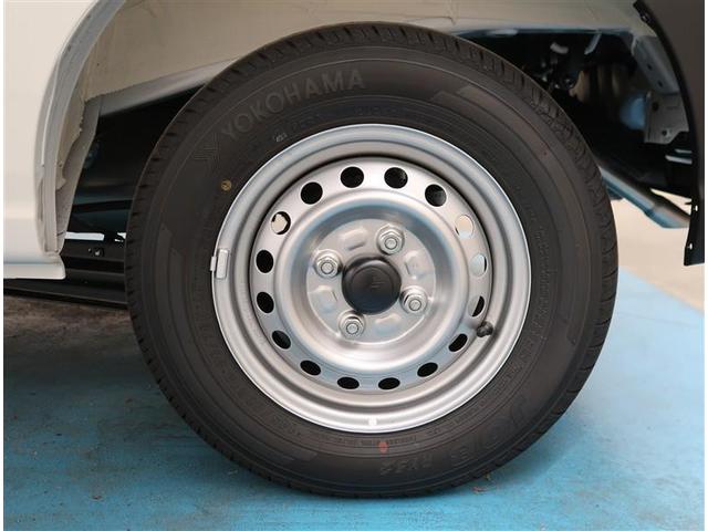 ハイゼットカーゴ ＤＸ　届出済未使用車　オーディオレス　マニュアルエアコン　衝突軽減システム　ペダル踏み間違い　クリアランスソナー　オートマチックハイビーム　アイドリングストップ（19枚目）