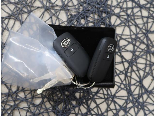 ハイゼットトラック ジャンボ　Ｘ　届出済未使用車　マニュアル車　衝突軽減システム　ペダル踏み間違い　クリアランスソナー　オートマチックハイビーム　アイドリングストップ　スマートキー　運転席・助手席エアバッグ（13枚目）