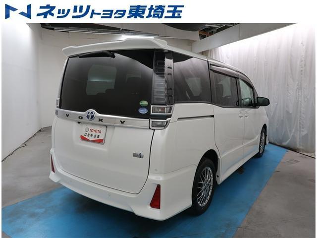 ヴォクシー ハイブリッドＺＳ　純正ＳＤナビゲーション　フルセグＴＶ　Ｂｌｕｅｔｏｏｔｈ接続　ＣＤ＋ＤＶＤ再生　バックカメラ　ＥＴＣ　ＬＥＤヘッドライト　シートヒーター　純正１６インチアルミホイール（6枚目）