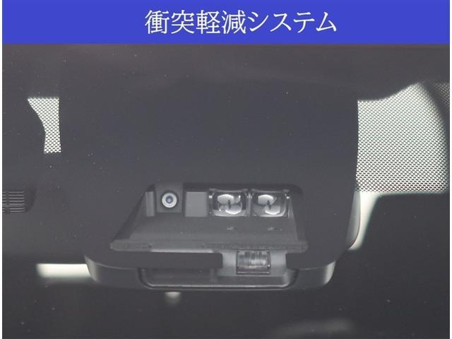 ヴォクシー ハイブリッドＺＳ　純正ＳＤナビゲーション　フルセグＴＶ　Ｂｌｕｅｔｏｏｔｈ接続　ＣＤ＋ＤＶＤ再生　バックカメラ　ＥＴＣ　ＬＥＤヘッドライト　シートヒーター　純正１６インチアルミホイール（9枚目）