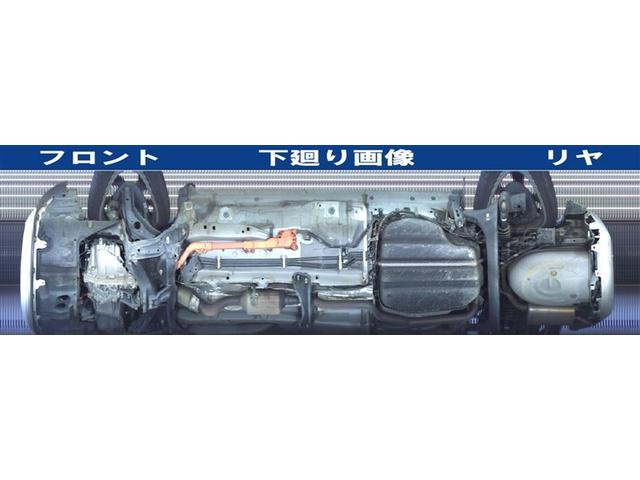 シエンタ ハイブリッドＧ　クエロ　衝突被害軽減装置　メモリーナビ　フルセグ　ＣＤ　ＤＶＤ　ミュージックサーバー　Ｂｌｕｅｔｏｏｔｈ　後席モニター　純正アルミ　ＬＥＤヘッドライト　両側電動スライドドア　スマートキー　ＥＴＣ　全周囲カメラ（12枚目）