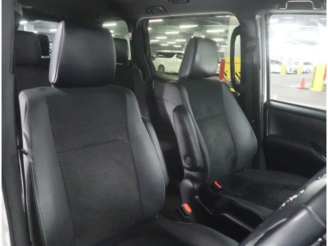 ヴォクシー ＺＳ　煌ＩＩＩ　衝突被害軽減装置　ＳＤナビ　フルセグ　ＣＤ　ＤＶＤ　ミュージックサーバー　Ｂｌｕｅｔｏｏｔｈ　ドラレコ　純正アルミ　ＬＥＤヘッドライト　両側電動スライドドア　ＥＴＣ　バックカメラ（14枚目）