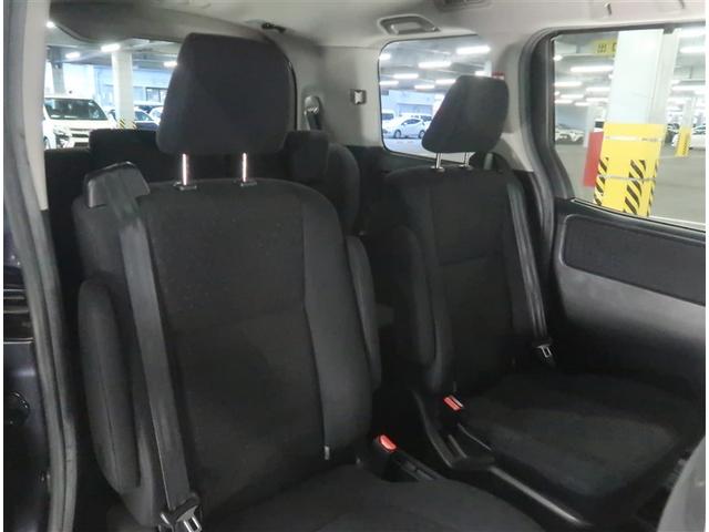 ヴォクシー ハイブリッドＶ　ＳＤナビ　フルセグ　ＤＶＤ　ＥＴＣ　ミュージックサーバー　Ｂｌｕｅｔｏｏｔｈ　シートヒーター　純正アルミ　ＬＥＤヘッドライト　両側電動スライドドア　バックカメラ（15枚目）