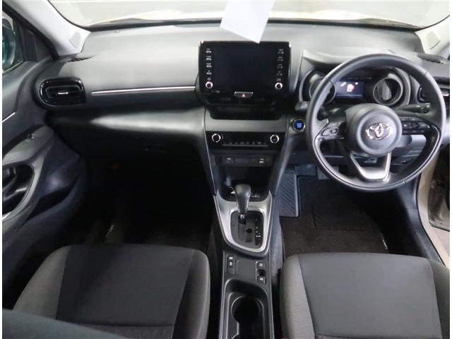 ヤリスクロス Ｇ　ＤＡ＋ＴＣナビ　レーダークルーズ　衝突被害軽減装置　クリアランスソナー　メディアプレイヤー接続　ＵＳＢ　Ｂｌｕｅｔｏｏｔｈ　純正アルミ　スマートキー　ＥＴＣ　バックカメラ（13枚目）