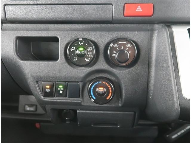 ハイエースバン ＤＸ　ＧＬパッケージ　ＳＤナビ　ワンセグ　ＣＤ　ＥＴＣ　全周囲カメラ　衝突被害軽減装置　クリアランスソナー　メディアプレイヤー接続　Ｂｌｕｅｔｏｏｔｈ　１００Ｗ　ＬＥＤヘッドライト　片側スライドドア（13枚目）