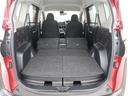 【シートアレンジ】リヤシートを倒すと大きなお荷物も積載可能です。