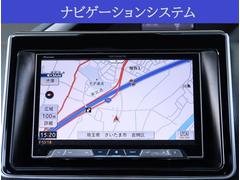 【ナビ】Aftermarket８型ナビが付いています。ＣＤ録音やＤＶＤ再生、Ｂｌｕｅｔｏｏｔｈオーディオ、フルセグＴＶ、ＵＳＢなどの音楽機能がご利用頂けます。 3