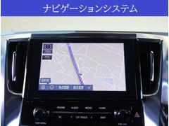 【ナビ】純正９型ディスプレイオーディオ＋ナビが付いています。ＣＤ＋ＤＶＤ再生やＢｌｕｅｔｏｏｔｈオーディオ、フルセグＴＶ、ＵＳＢ接続などの音楽機能がご利用頂けます。 3