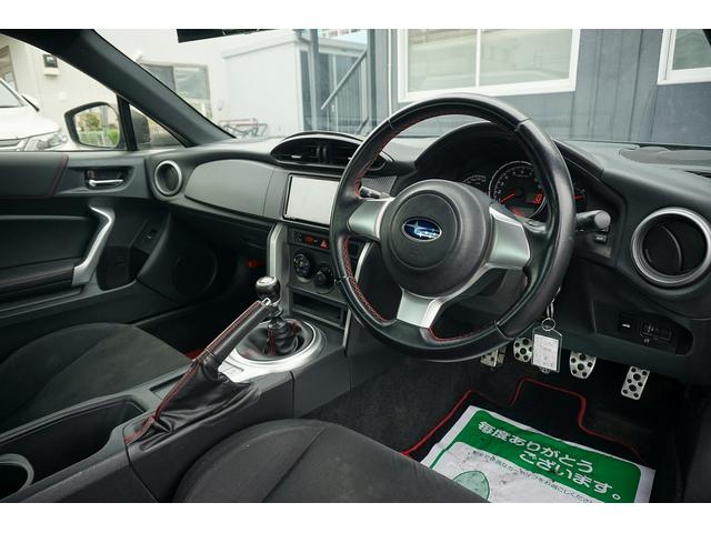 ＢＲＺ Ｒ　後期　６ＭＴ　ノーマル車　ＳＤナビＴＶ　キーレス（5枚目）
