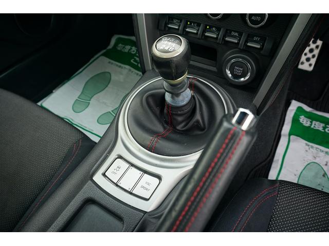 ＢＲＺ Ｓ　６ＭＴ　ＷＥＤＳ１７インチＡＷ　スマートキー　ノーマル車（15枚目）